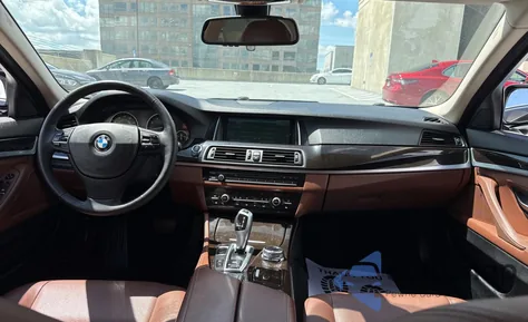 2014 BMW 535 Xi z USA, uszkodzony, nr VIN WBA5B3C52ED532601